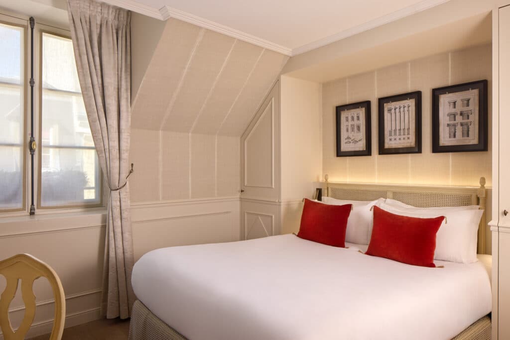 Hotel Charles V Paris 18