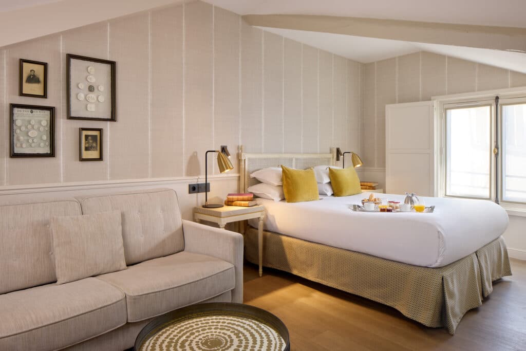 Hotel Charles V Paris 9